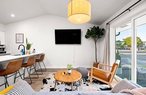 Barton Hills House | Zilker Haus Bungalow, Walk to Zilker