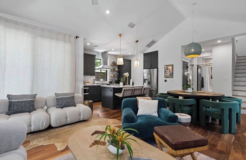 Zilker House | Zilker Modern + Cowboy Pool - Haven!