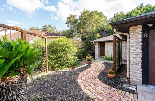 Barton Hills House | Zilker Park, Town lake, and Barton Springs pool