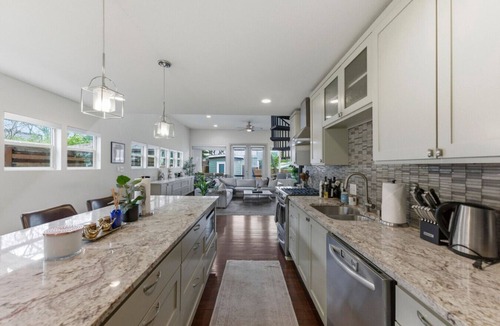 Barton Heights House | Zilker Retreat w/Downtown Views