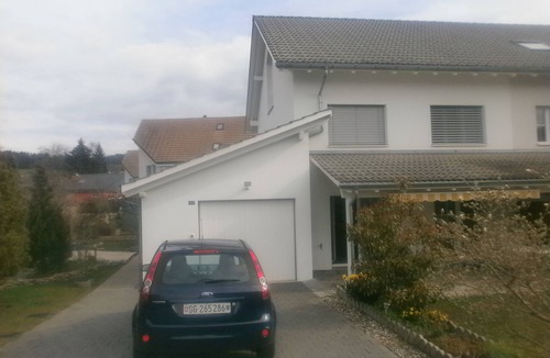 Zuzwil House | Zimmer für Reisende und Handwerker