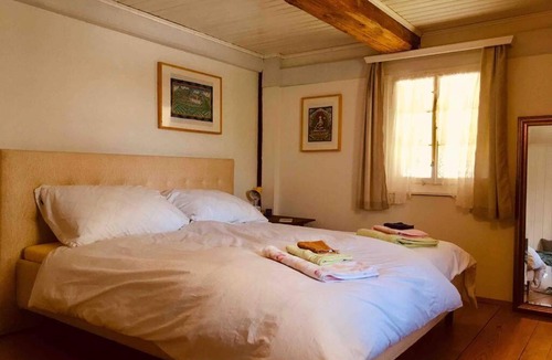 Knonau Ski Chalet | Zimmer in schmuckem Stöckli mit atemberaubender Aussicht