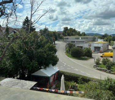 Kaiseraugst House | Zimmer mit Aussicht