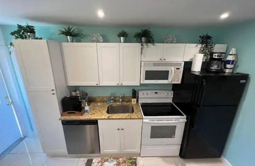 Lake Ridge Apartment | ★ Zin Star Studio★5 min to Beach★