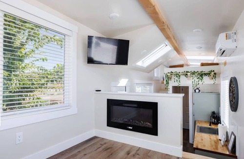 Apple Valley House | Zion Adventure Tiny Home Cozy Fireplace Deck