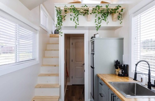 Apple Valley House | Zion Adventure Tiny Home Cozy Fireplace Deck