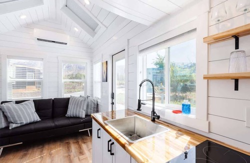 Apple Valley House | Zion Red-Rock Romance Tiny Home for Two
