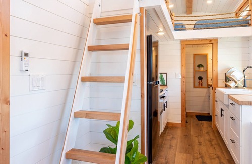 Apple Valley House | Zion Tiny Home Sunrise Deck + Desert Views