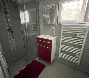 Savigny-sur-Orge Bed & Breakfast | Zoe 1