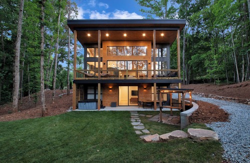 Westminster Cabin | Zoka - A Luxe Modern Cabin Near Clemson w/Hot Tub - Lake Hartwell