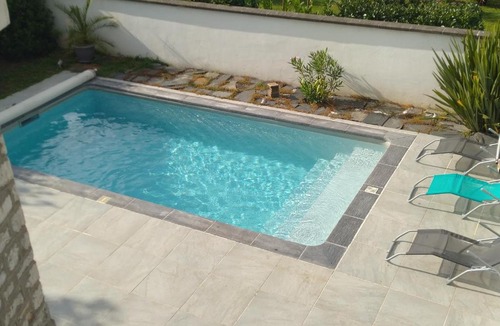 Brive-la-Gaillarde Bed & Breakfast | Zola Guesthouse