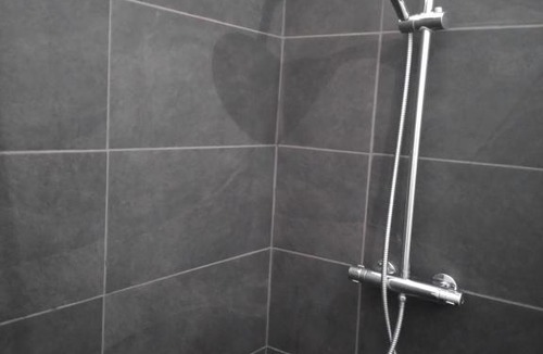 Brive-la-Gaillarde Bed & Breakfast | Zola Guesthouse