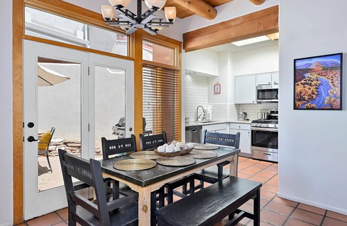 Downtown Santa Fe Villa | Zona Rosa 70, San Francisco