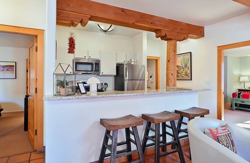 Downtown Santa Fe Hotel | Zona Rosa 74, Santa Cristobal