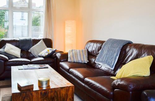 Brymbo House | Zonnebloem