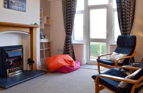 Brymbo House | Zonnebloem