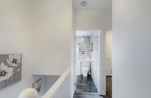 Chorlton-by-Backford Cottage | Zoo Cottage