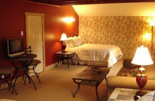 Homestead Hotel | Zuber's Homestead Hotel