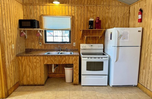 Utopia Cabin | Zubers - CA -D Cabin D
