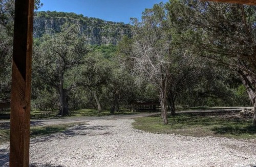 Uvalde County Cabin | Zubers - CA -K Cabin K