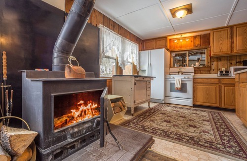 Leadville Cabin | Zuni Log Cabin Vacation Rentals