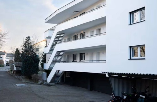 Glattbrugg Apartment | Zurich 2 Bedroom Apt/Parking & Riverside/Desk