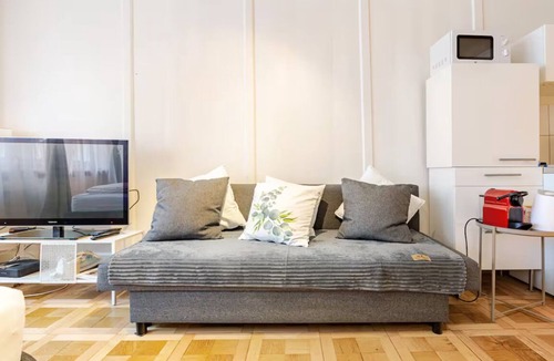 Hochschulen Apartment | ZURICH City Center Apartment with AC