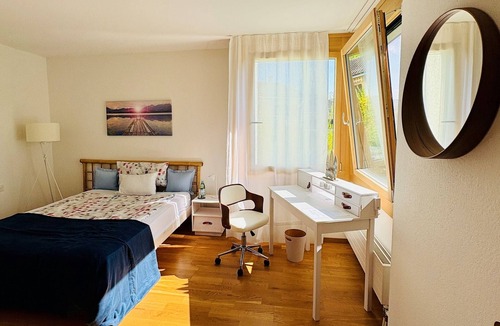 Meilen District Bed & Breakfast | Zurich Hideaway! New! B&B on the Gold Coast