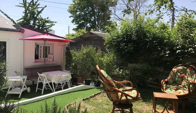 À 10 min à Pied de la Plage, Charmante Maison Avec Jardin Arboré