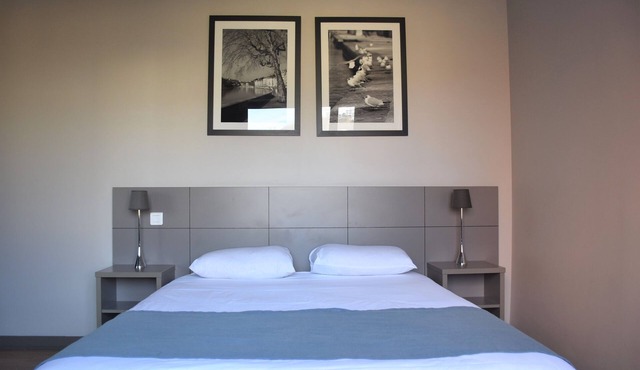 À 20 min du centre-ville | Chambre moderne + WiFi