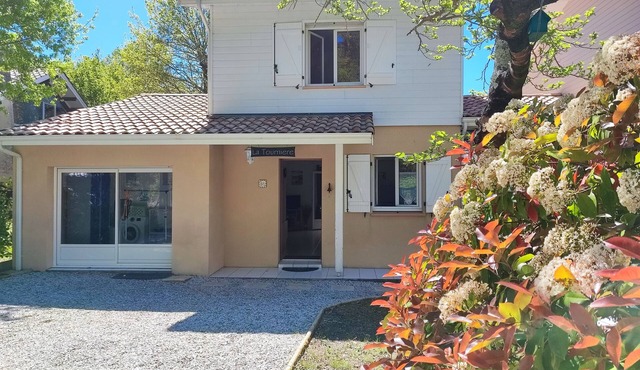 À 300m du lac : "LA Tourniére" Climatisation. 3 Chambres. 2 Sdb