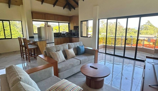 ático hermoso en el cuarto piso