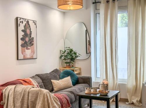 Élégance au Cœur de Tarbes