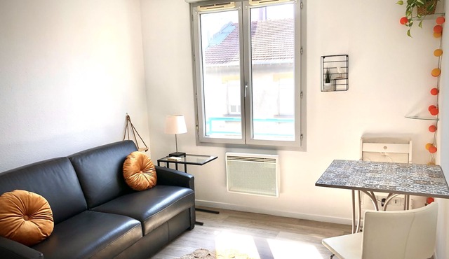 Élégant Studio Proche Tram, Parking Sécurisé