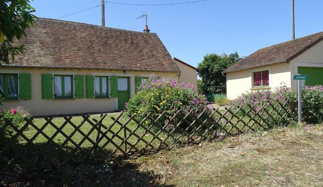 Évasion rustique avec cheminée et vélos, proche du Mans - FR-1-410-166