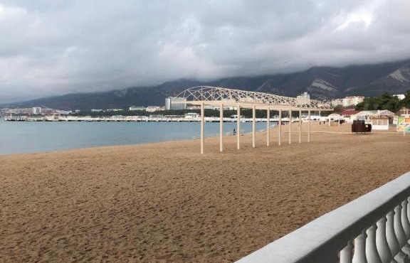 Апартаменты-люкс на первой береговой линии Приморская 1