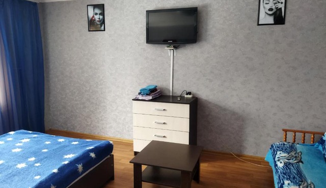 Квартира Суворова 144 в центре