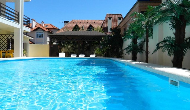 комнаты с бассейном