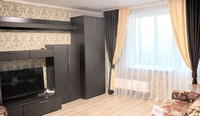 комфортное жилье возле метро