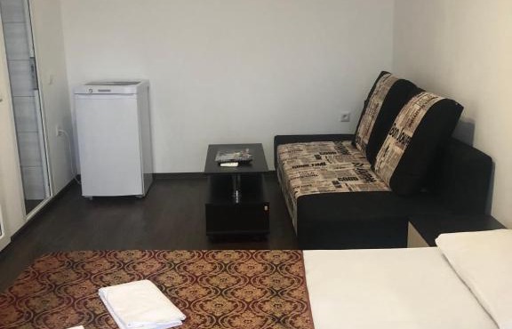 На Протапова,46