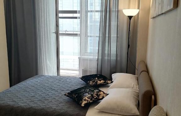 Панорамные апартаменты в отеле Салют