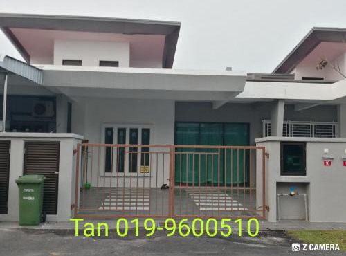 交通方便，附近大型商场，selesa dan dekat shopping