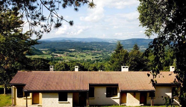 À 1h de Vulcania & Le Pal | T3 en pleine nature