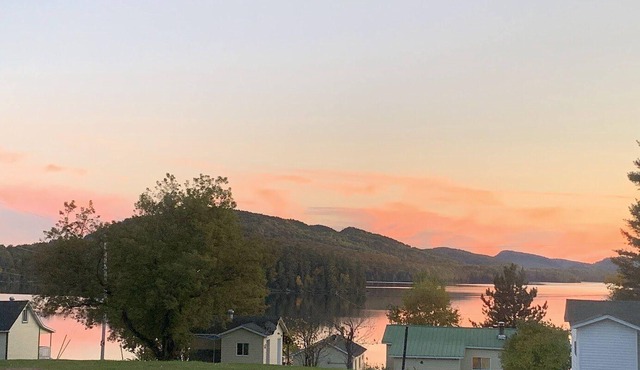 À 2 Minutes du Lac du Cerf