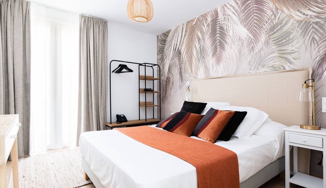 À 50m de la plage | Chambre 12m² + SDB compacte