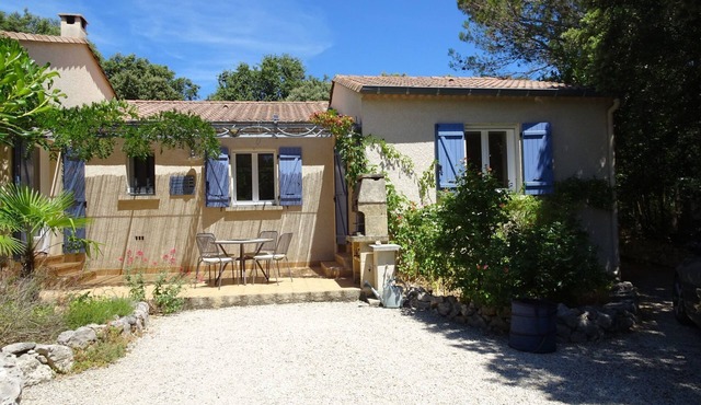 À l'abri du Mistral by Interhome
