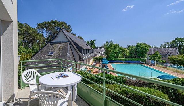 À proximité de la plage | Accès piscine | Balcon