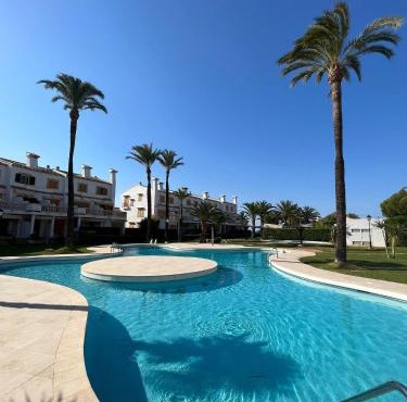 Ático con salida directa a la playa - Denia