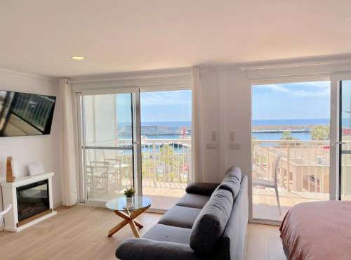 Ático Loft Playa frente al Puerto