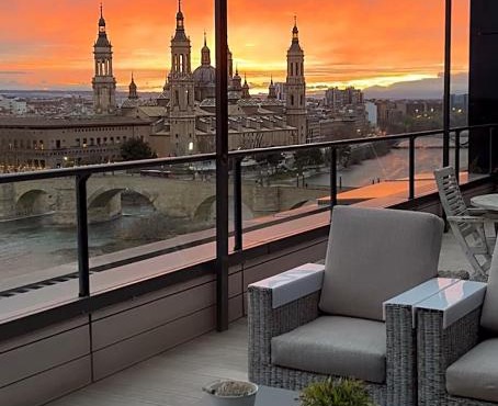 Ático mejores vistas al Pilar jacuzzi y garaje